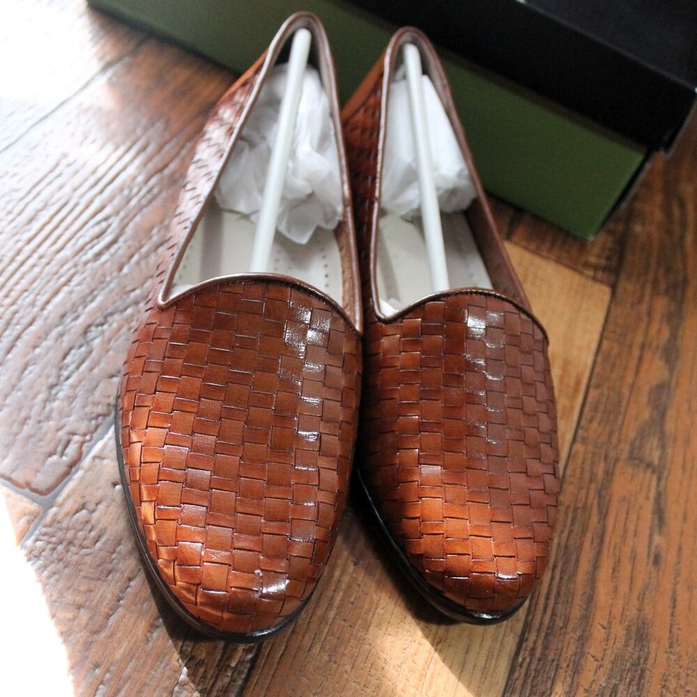 NIB Trotters "Liz" Woven Loafers, Brown Leather, 7.5M - Picture 4 of 11